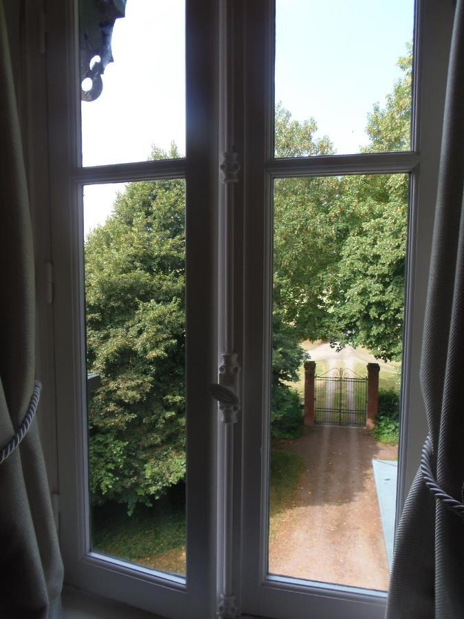 Chateau De Launay Méry-Corbon Habitación foto
